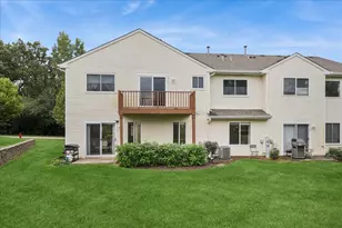 1550 Meadowsedge Ln, Carpentersville, IL 60110 - Photo 20
