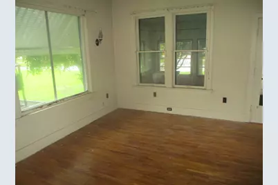 151 Jones Street, Ottawa, IL 61350 - Photo 2