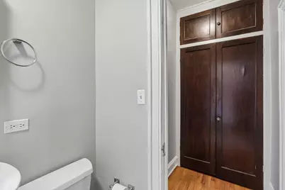 221 N Oak Park Avenue #2E, Oak Park, IL 60302 - Photo 10