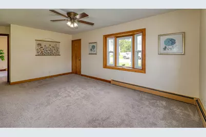 220 S First Street, Elburn, IL 60119 - Photo 4