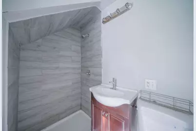 410 Albert Avenue, Rockford, IL 61101 - Photo 6