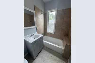 6739 S Laflin Street #2, Chicago, IL 60636 - Photo 6