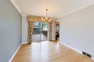 433 Kinkaid Ct, Des Plaines, IL 60016 - Photo 8