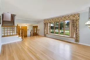 433 Kinkaid Ct, Des Plaines, IL 60016 - Photo 6