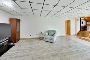 433 Kinkaid Ct, Des Plaines, IL 60016 - Photo 16