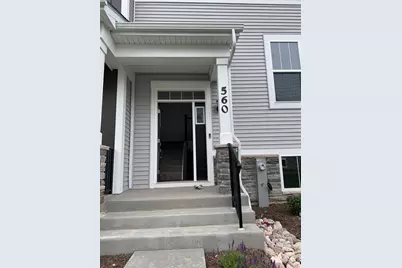 560 Wolverine Drive, Aurora, IL 60502 - Photo 2