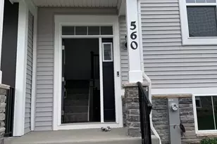 560 Wolverine Dr, Aurora, IL 60502 - Photo 2
