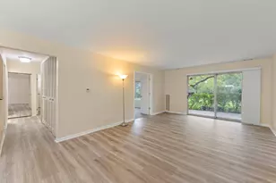 245 S Park Ln, Palatine, IL 60074 - Photo 6