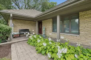 25053 W Pauline Dr, Plainfield, IL 60586 - Photo 2