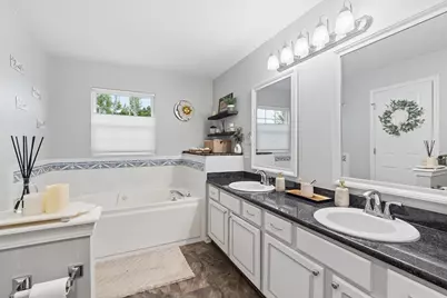 8204 W Rosebury Drive, Frankfort, IL 60423 - Photo 18