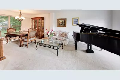 580 Sycamore Circle, Wauconda, IL 60084 - Photo 4
