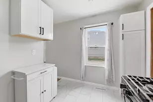 3632 Blackstone Ave, Markham, IL 60428 - Photo 14