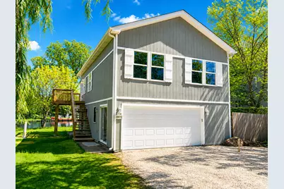 19071 W Lake View Avenue, Mundelein, IL 60060 - Photo 1