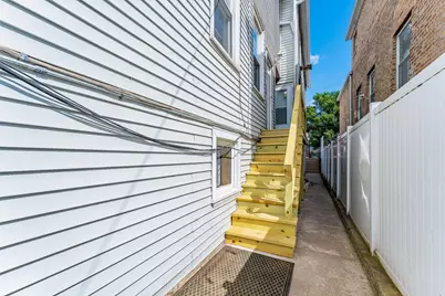 1019 W 18th Street, Chicago, IL 60608 - Photo 34