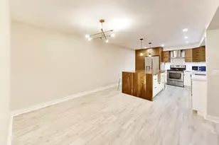 1030 S Fernandez Ave, Arlington Heights, IL 60005 - Photo 6