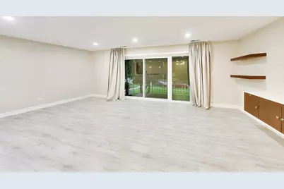 1030 S Fernandez Avenue #2B, Arlington Heights, IL 60005 - Photo 2