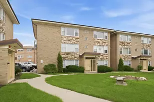 3170 W Meadow Ln, Merrionette Park, IL 60803 - Photo 1