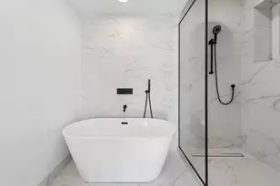 1656 N Bosworth Ave, Chicago, IL 60642 - Photo 18