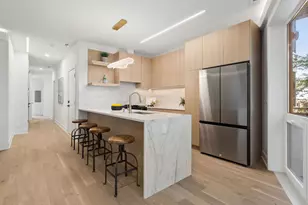 1656 N Bosworth Ave, Chicago, IL 60642 - Photo 4