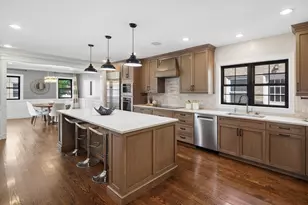 4412 W Bryn Mawr Ave, Chicago, IL 60646 - Photo 10