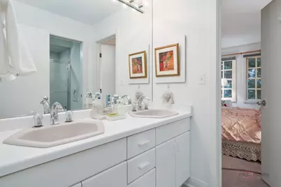 863 Gloucester Crossing, Lake Forest, IL 60045 - Photo 24