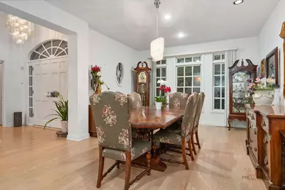 863 Gloucester Crossing, Lake Forest, IL 60045 - Photo 8