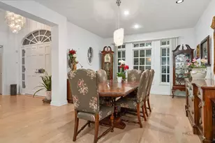 863 Gloucester Crossing, Lake Forest, IL 60045 - Photo 8