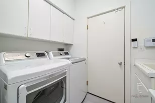 863 Gloucester Crossing, Lake Forest, IL 60045 - Photo 20