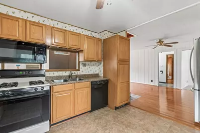 11806 Maple Avenue, Hebron, IL 60034 - Photo 10