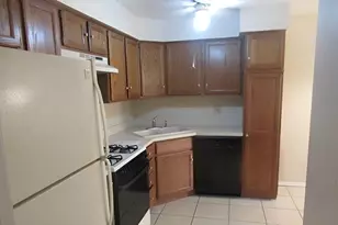 150 Lake Blvd, Buffalo Grove, IL 60089 - Photo 6