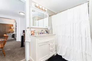202 N Main St, Sandwich, IL 60548 - Photo 12