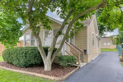 947 Mason Avenue, Aurora, IL 60506 - Photo 2