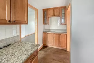 5156 W 63rd Pl, Chicago, IL 60638 - Photo 4