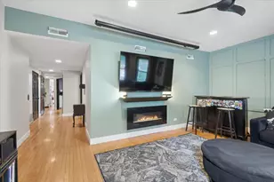 2716 N Sawyer Ave, Chicago, IL 60647 - Photo 4