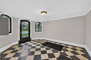406 Wesley Ave, Oak Park, IL 60302 - Photo 2