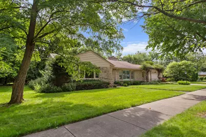 807 Surrey Lane, Glenview, IL 60025 - Photo 32