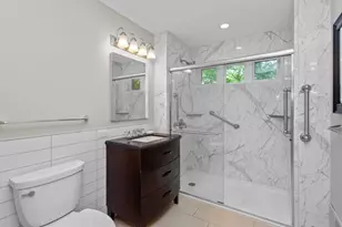 807 Surrey Ln, Glenview, IL 60025 - Photo 22