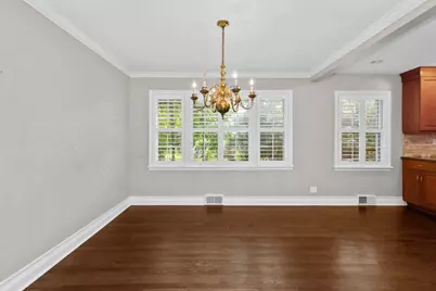 807 Surrey Lane, Glenview, IL 60025 - Photo 6