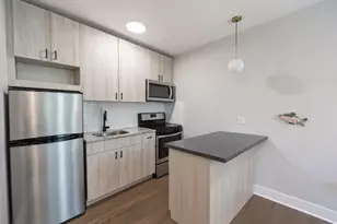 4004 N Bell Ave, Chicago, IL 60618 - Photo 2