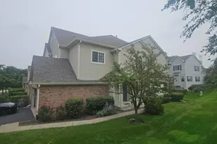 6085 Delaney Dr, Hoffman Estates, IL 60192 - Photo 1