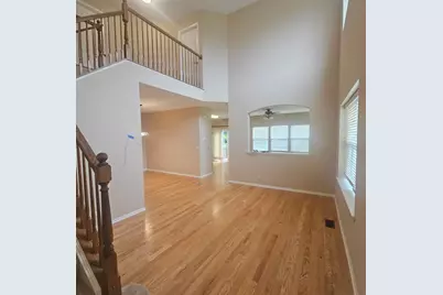 6085 Delaney Drive, Hoffman Estates, IL 60192 - Photo 4