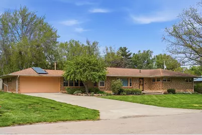 1213 Douglas Terrace, Dixon, IL 61021 - Photo 2
