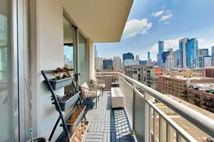 421 W Huron St, Chicago, IL 60654 - Photo 16