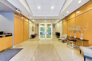 421 W Huron St, Chicago, IL 60654 - Photo 2