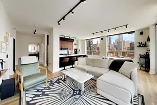 421 W Huron St, Chicago, IL 60654 - Photo 4