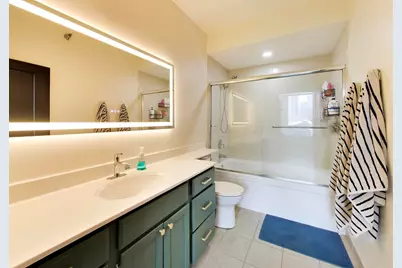 421 W Huron Street #1305, Chicago, IL 60654 - Photo 12