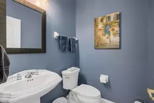 312 Reserve Cir, Clarendon Hills, IL 60514 - Photo 12