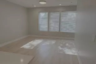 6455 S St Lawrence Ave, Chicago, IL 60637 - Photo 2