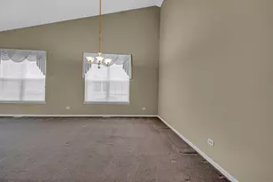 735 Pentwater Rd, Romeoville, IL 60446 - Photo 8