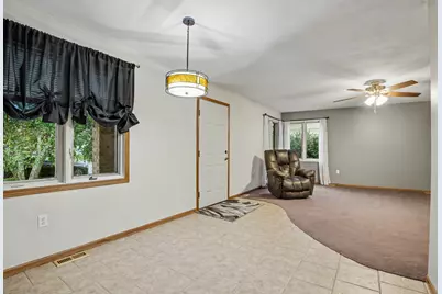 808 N Mohave Drive, Pontiac, IL 61764 - Photo 8